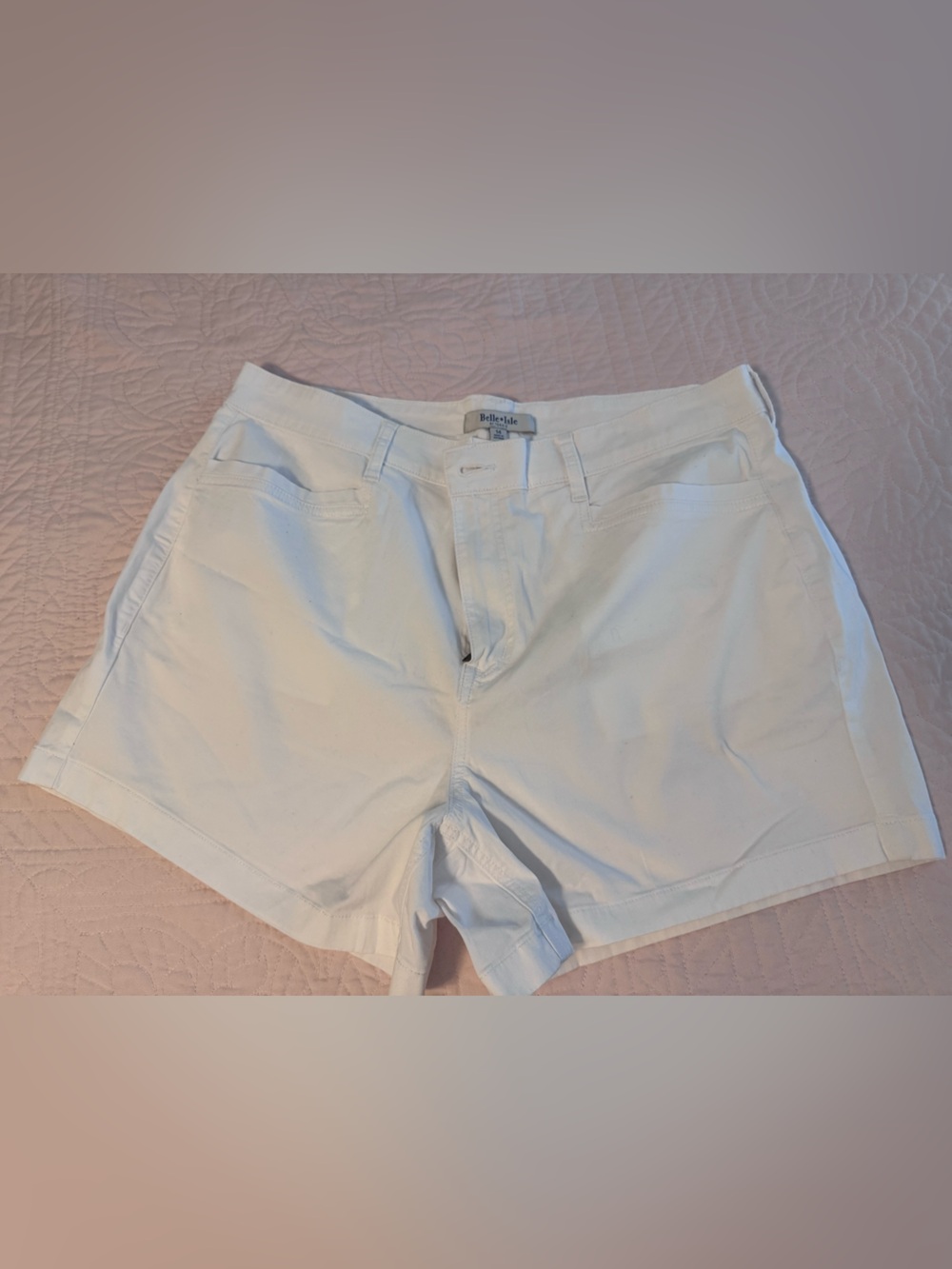 torrid White Mid-Rise Women's Shorts